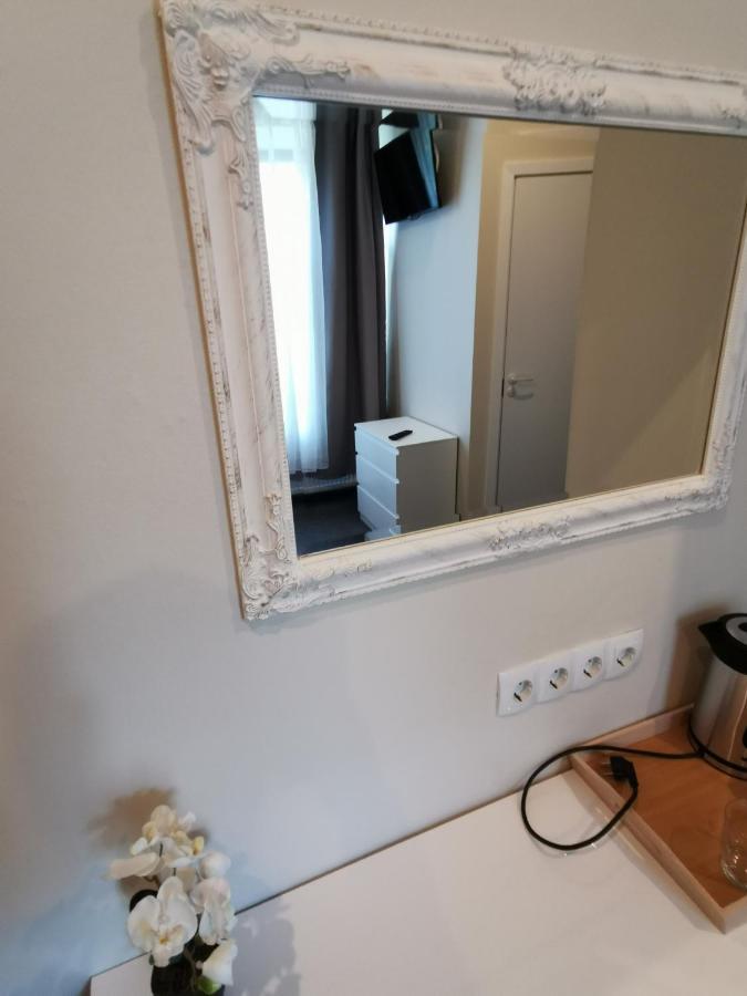 Hotel Karklu Muiza イェルガヴァ エクステリア 写真