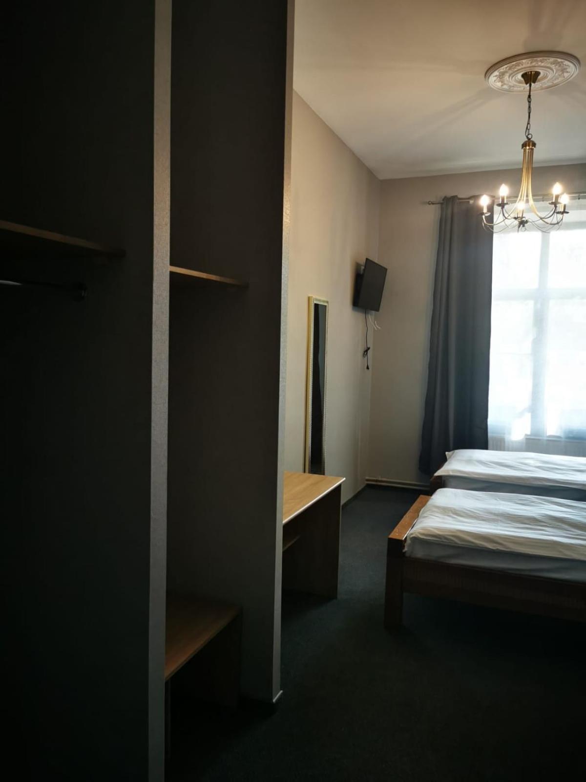 Hotel Karklu Muiza イェルガヴァ エクステリア 写真