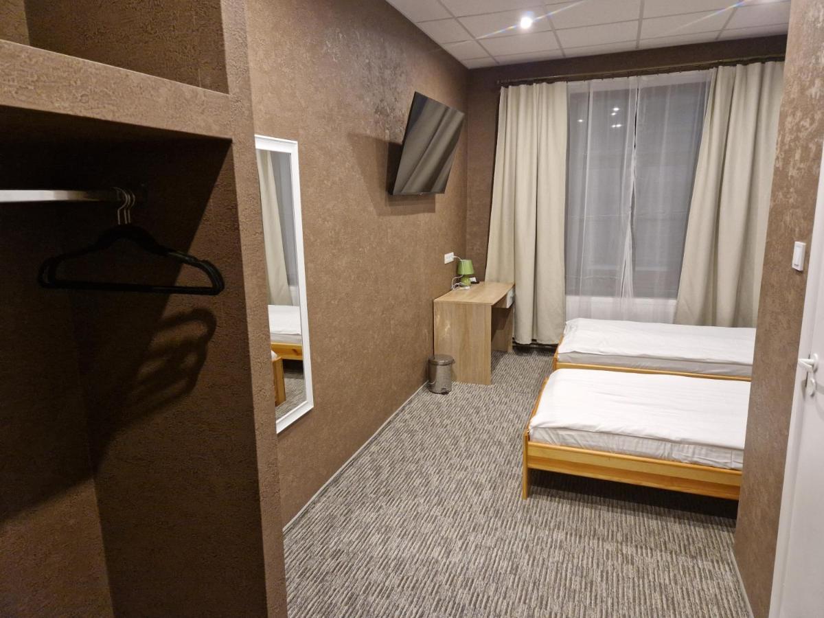 Hotel Karklu Muiza イェルガヴァ エクステリア 写真