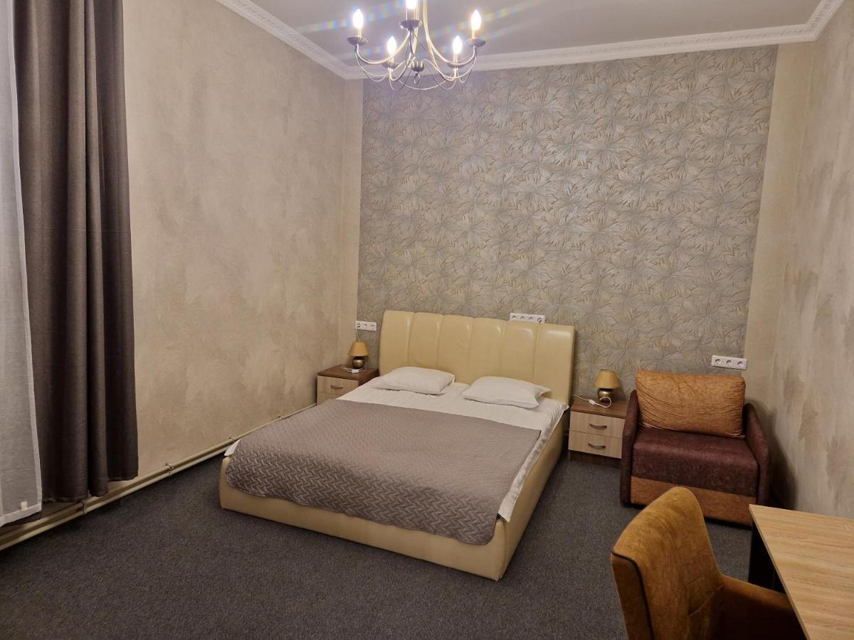 Hotel Karklu Muiza イェルガヴァ エクステリア 写真