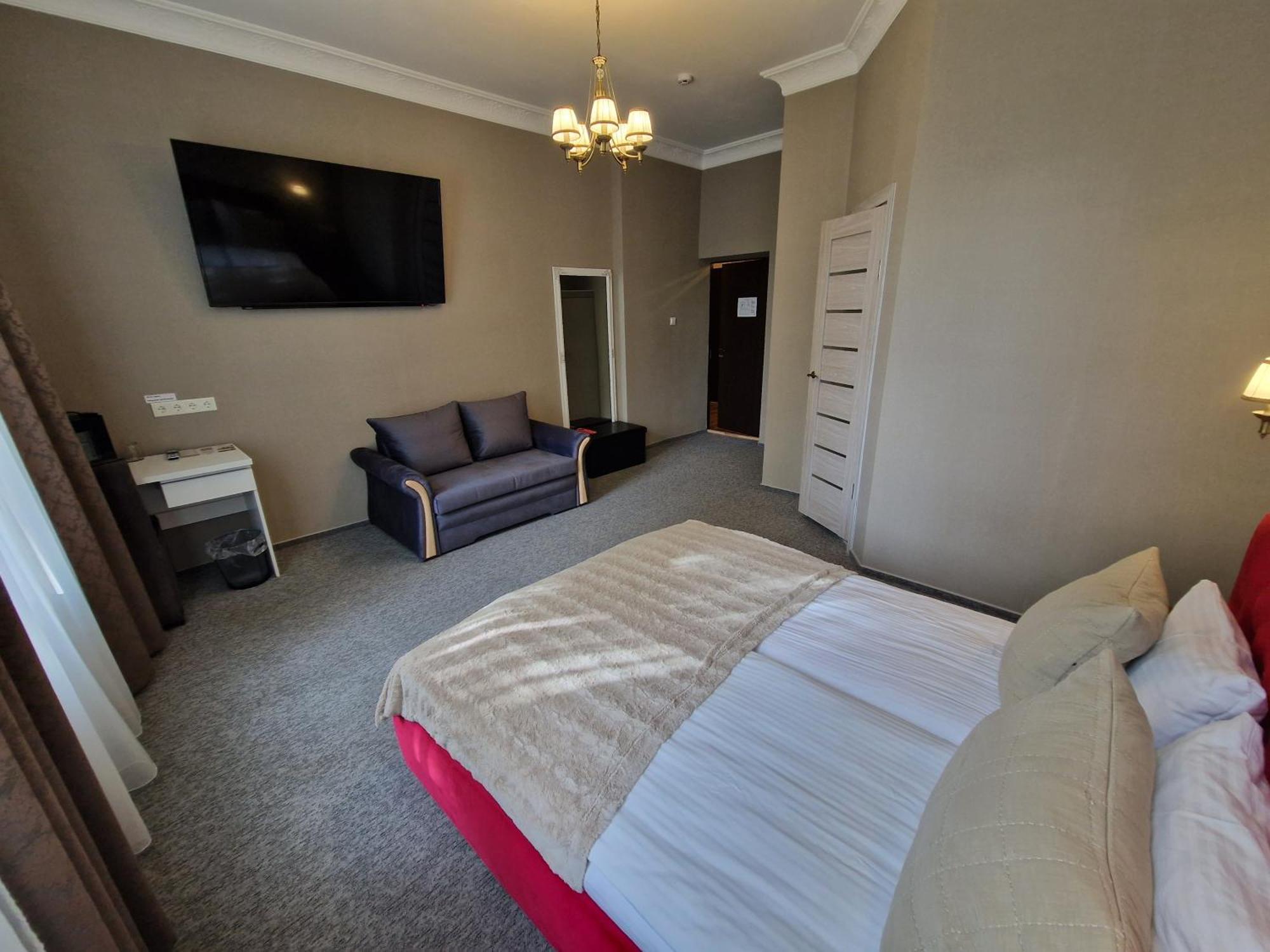 Hotel Karklu Muiza イェルガヴァ エクステリア 写真