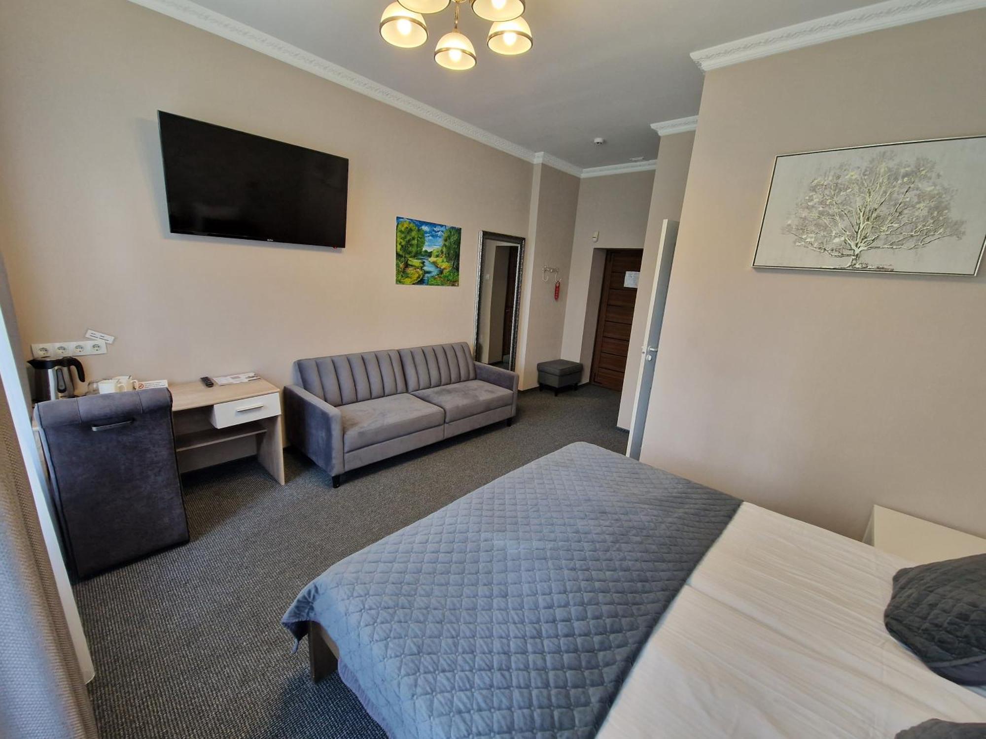 Hotel Karklu Muiza イェルガヴァ エクステリア 写真